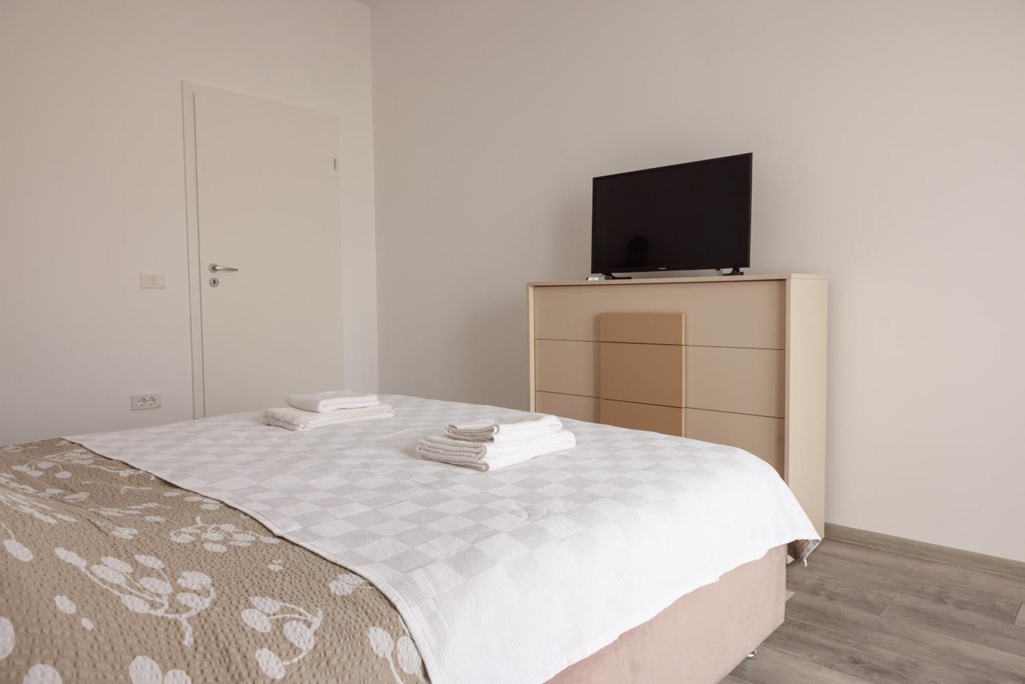 Rescossa Apartment Bukarest Eksteriør billede