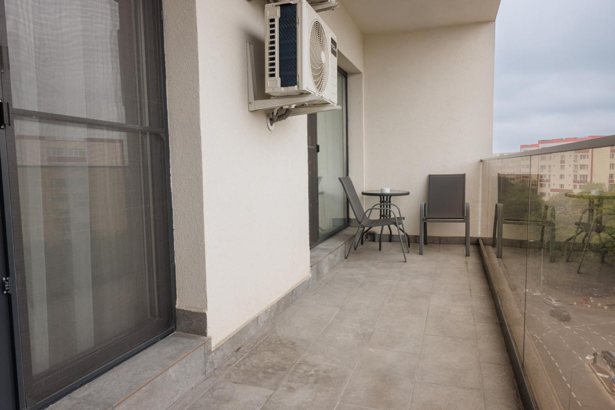 Rescossa Apartment Bukarest Eksteriør billede